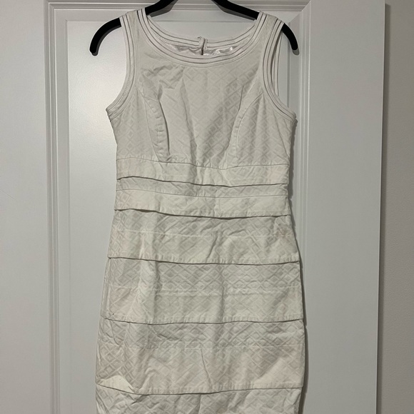 White House black market white dress - Picture 1 of 3